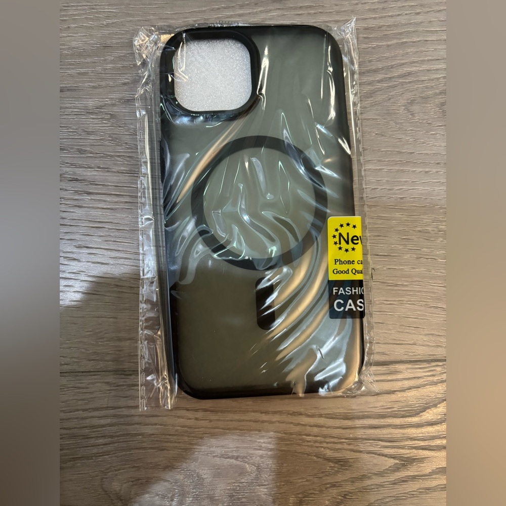 OZOPO Black Tempered Glass Screen Protector with Case for iPhone 15 - Picture 2 of 10